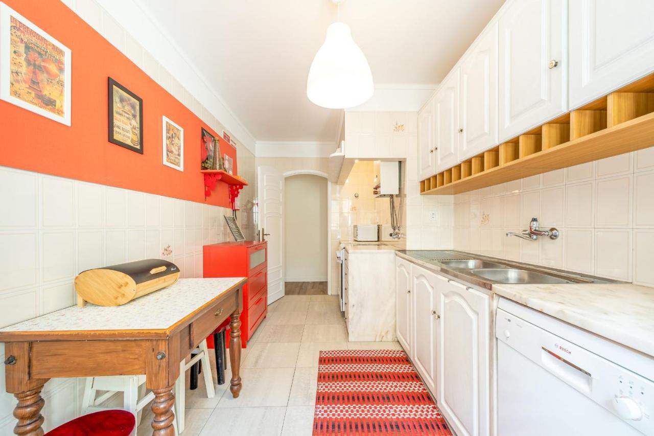Ferienwohnung Guestready - Minimalist Downtown Apt With Terrace Carcavelos  Exterior foto